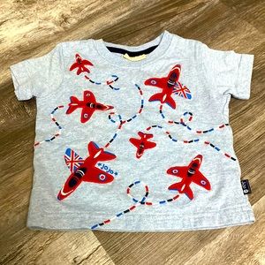 Cute t shirt for baby boys or girls with UK flag